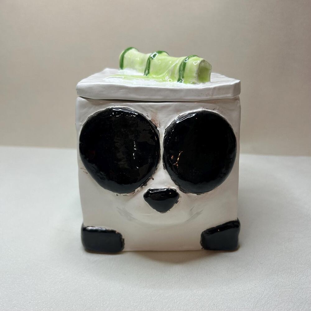 Vintage Panda Ceramic Trinket Box w/ Bamboo Lid – Hand-Painted